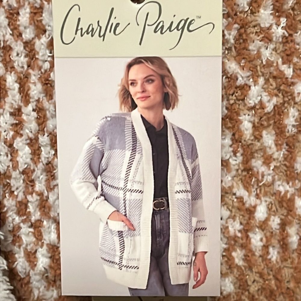 NEW WITH TAGS COMFY CHARLIE PAIGE CARDIGAN SIZE L/XL